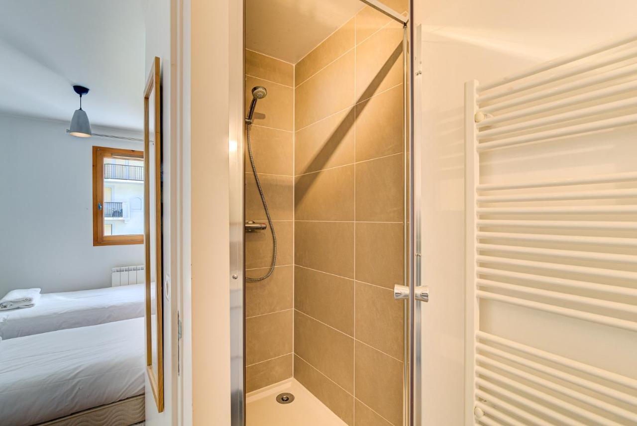 Apartment Fermes Du Montenvers B11 - Alpes Travel - Central Chamonix - Sleeps 4 Exteriör bild